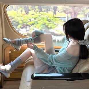 白水女 春日少女 绵羊毛圆领马海毛针织衫女温柔松弛修身轻薄上衣