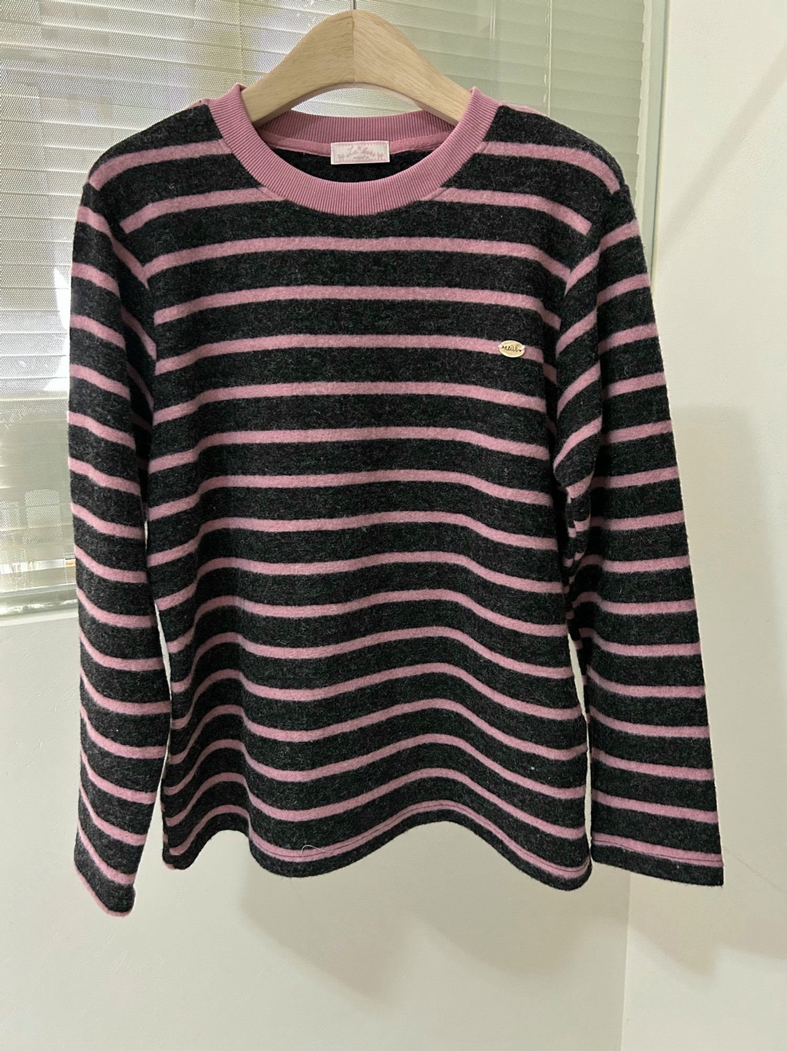 直邮 lakerr正品 25fw 首尔印象韩代金属小标条纹绒感长袖厚T恤女