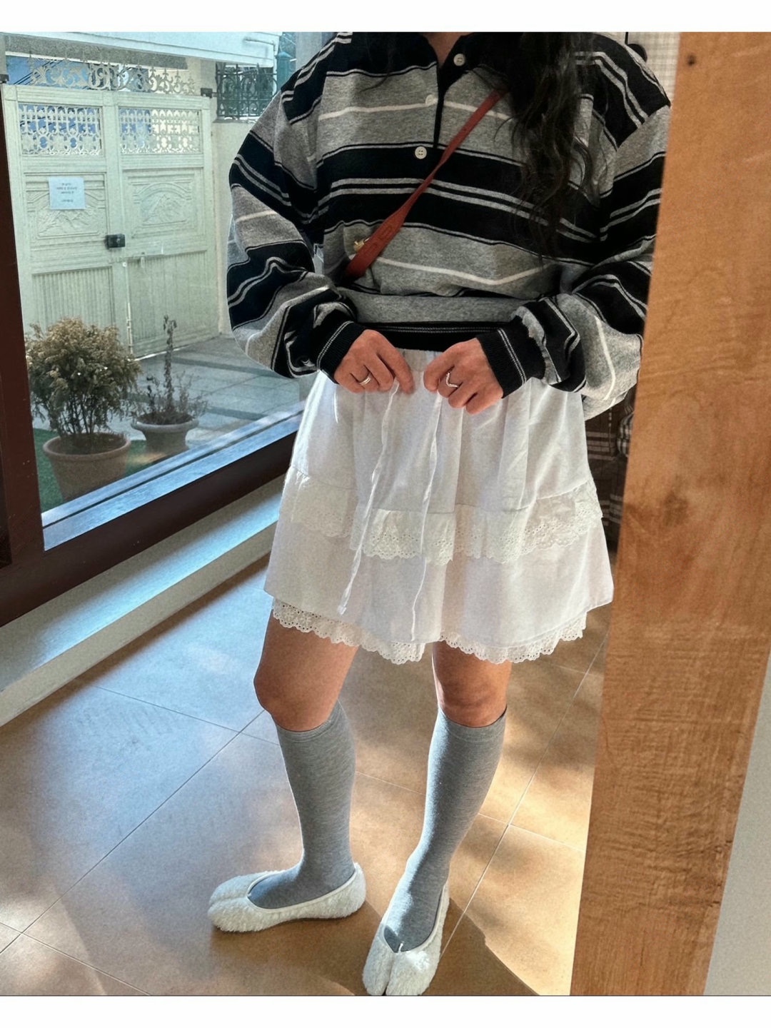 直邮 首尔印象韩代 25fw appear 少女风白色刺绣提花松紧腰短裙