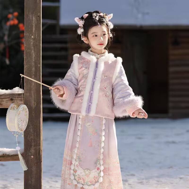 汉服女童冬款加绒拜年服马面裙