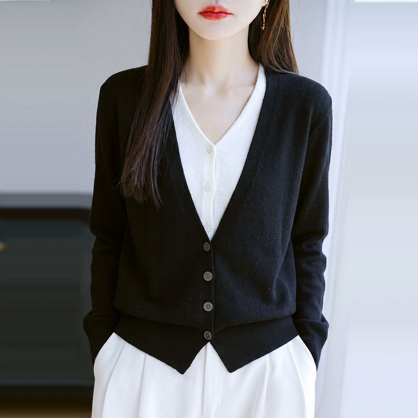 V领假两件针织开衫外套女