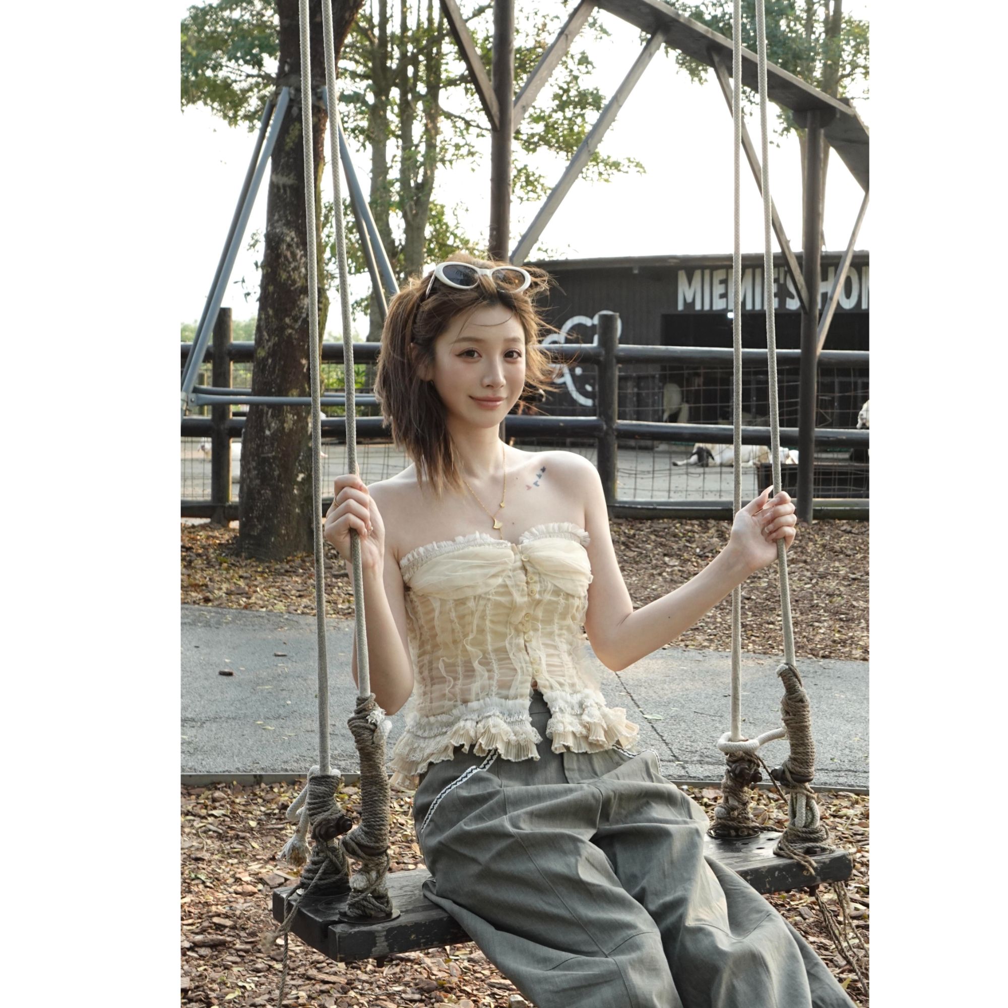 设计感修身甜辣短款无袖抹胸上衣女2026夏新款复古阔腿长裤两件套