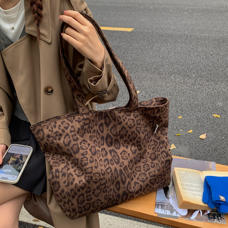 复古风豹纹通勤包大容量单肩腋下