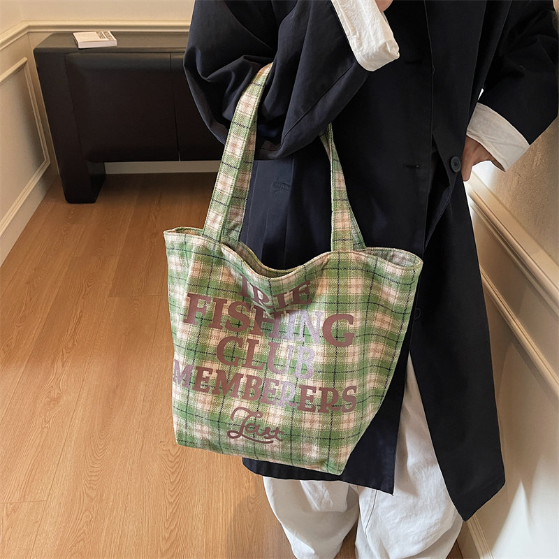 韩风简约多巴胺英文手提单肩帆布包大容量购物袋格纹轻便水桶包