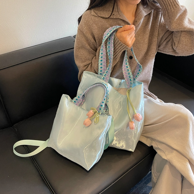 珠光色高级感通勤手提单肩女包