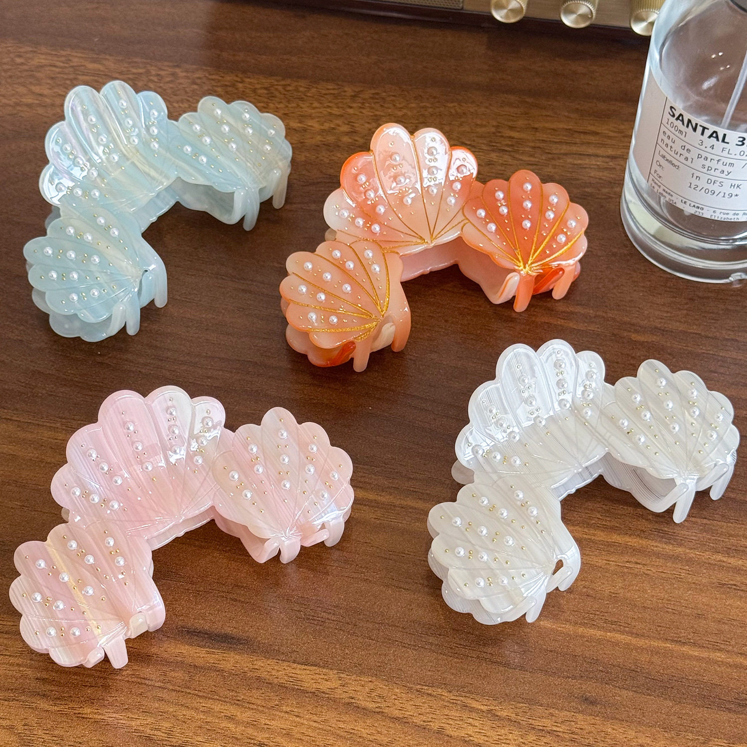 韩版百搭梦幻炫彩醋酸发夹感贝壳珍珠抓夹后脑勺盘发鲨鱼夹子