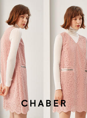 chaber/巧帛春夏时尚钩花镂空蕾丝显瘦V领无袖a字连衣裙101735