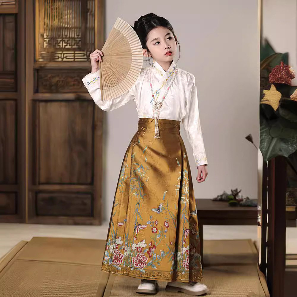 女童汉服马面裙春天日常炸街国潮中国风儿童古装明制半身裙新