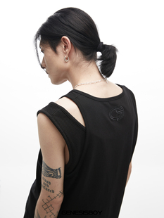 GENESISBOY[5.31/20:00]刺绣logo叠穿感真两件设计无袖背心男女款