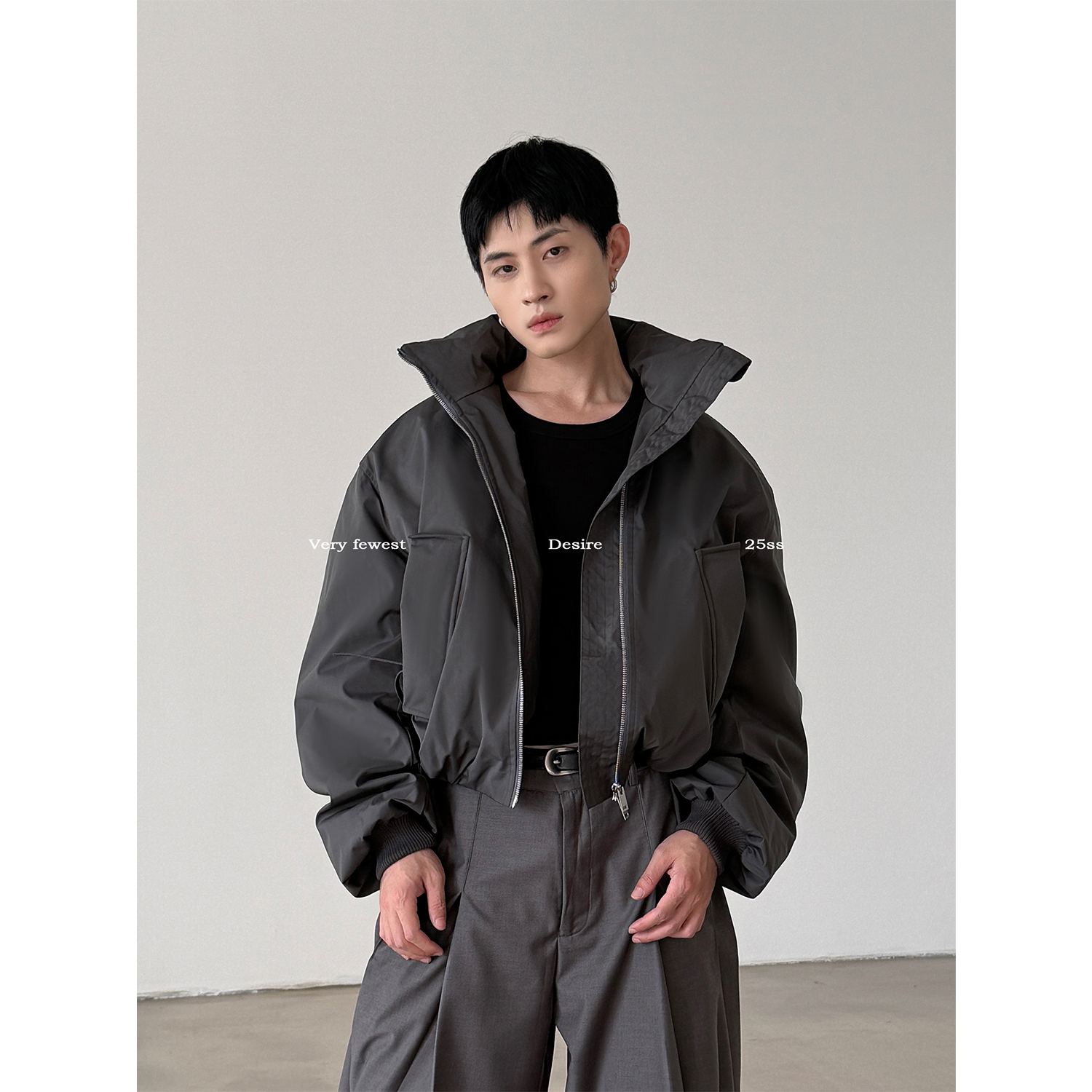 高级感宽松短款高领羽绒服男女款