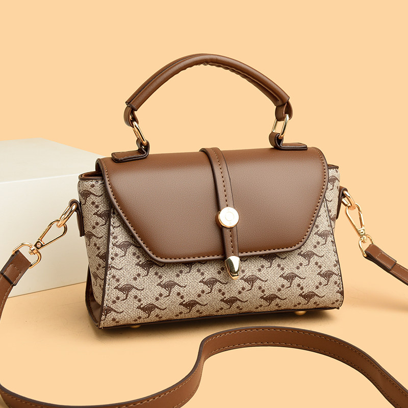 斜挎包包女款式小方包2025新款妈妈中年包日常通勤百搭高级单肩包