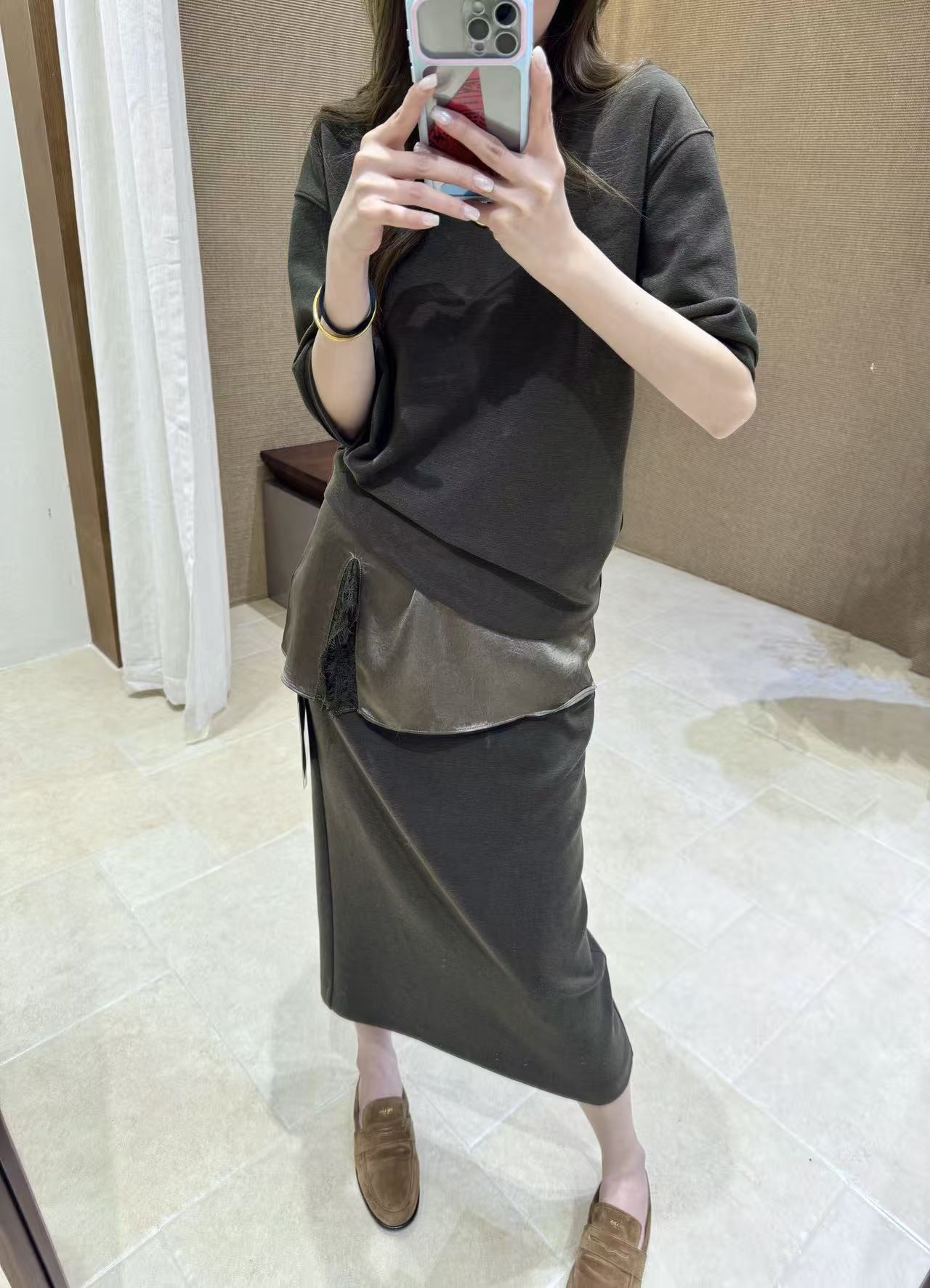 2026秋季拼接假两件上衣半身裙女