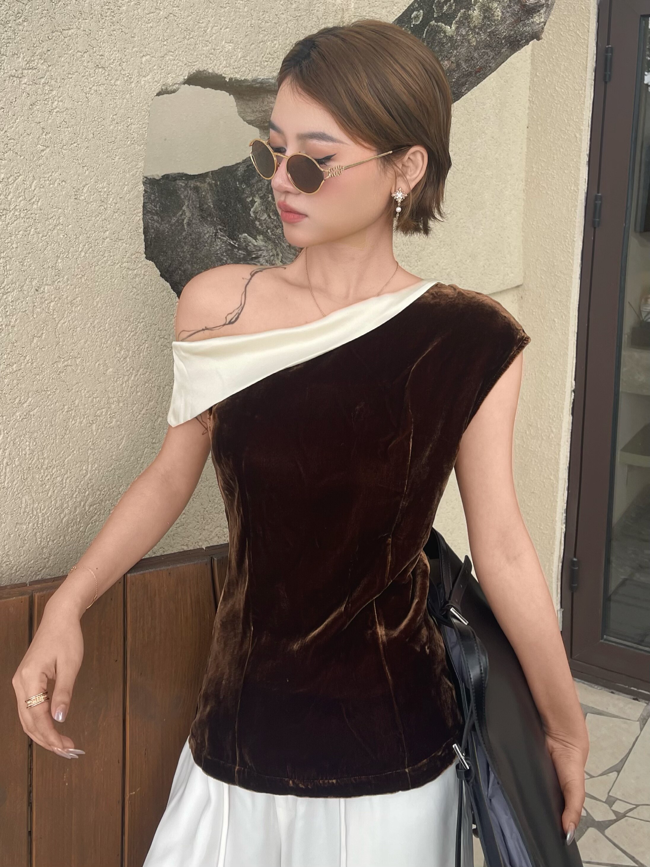 2026丝绒拼色丝绒斜肩短袖T恤女