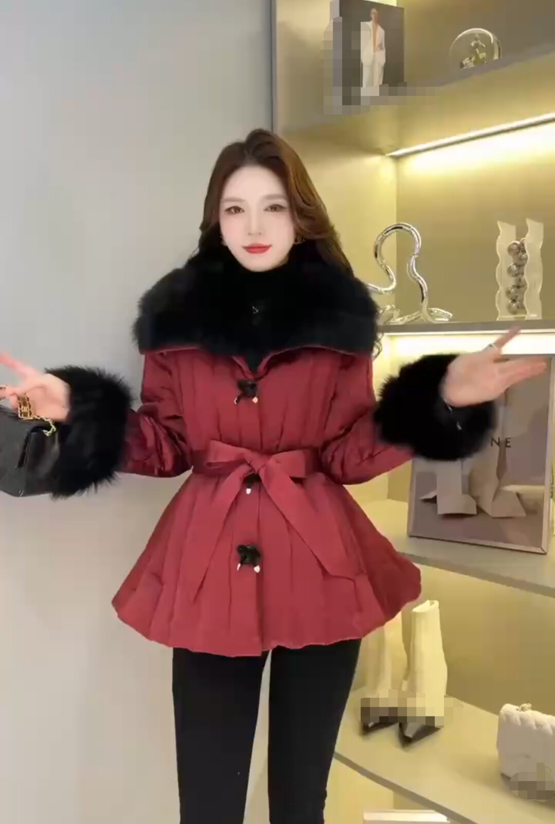 欧洲站2025冬季新款高级感超大狐狸毛翻领系带收腰中长款羽绒服女