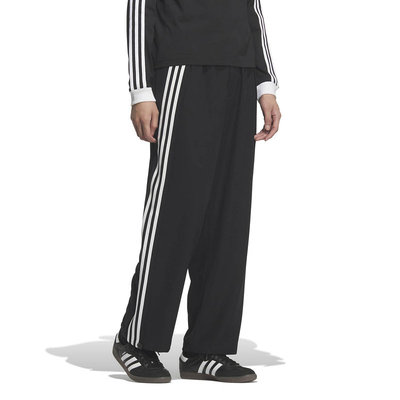 阿迪达斯三叶草垂坠感梭织运动裤