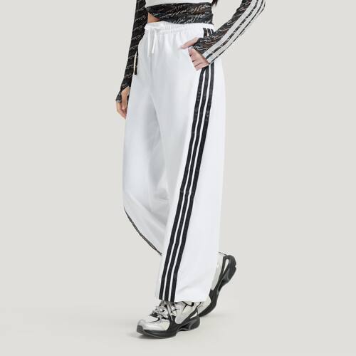 阿迪达斯女三条纹香蕉运动裤