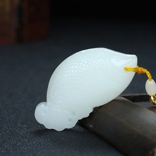 新疆和田玉鱼吊坠籽料羊脂玉白玉鱼挂件玉石连年有余玉坠项链玉佩