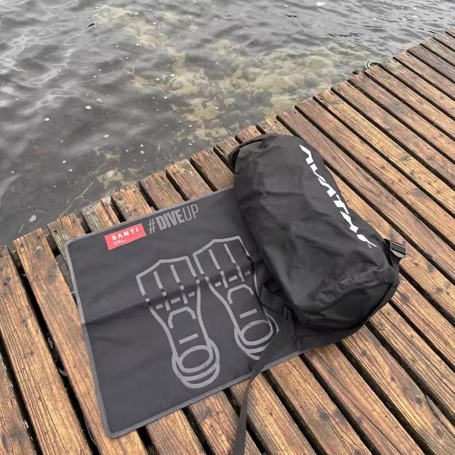 潜水更衣垫防潮垫SANTI