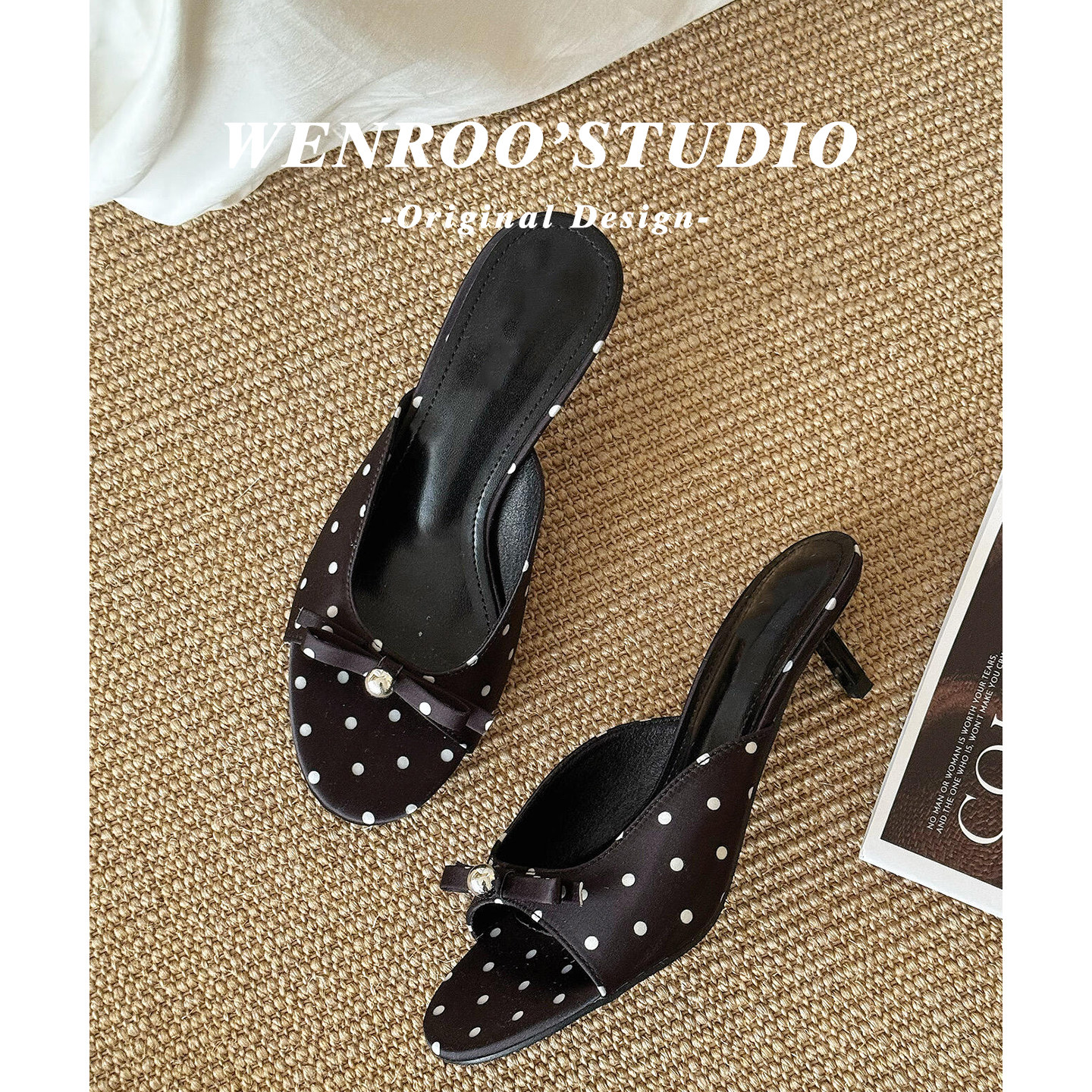 黑色波点蝴蝶结一字拖鞋女夏季外穿2026新款法式通勤高跟露趾凉鞋