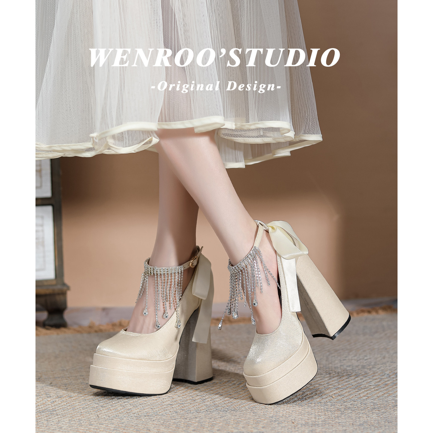 法式米白色增高15cm礼服高跟鞋女粗跟2025绝美水钻蝴蝶结厚底单鞋