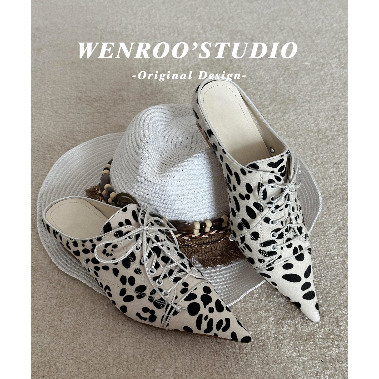 英伦风斑点系带尖头小皮鞋女外穿