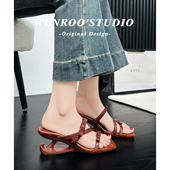 棕色露趾高跟拖鞋 复古编织设计蝴蝶结异型跟凉鞋 女夏外穿2026新款