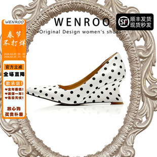 法式白色波点通勤坡跟高跟鞋女2026春季新款气质复古缎面尖头单鞋