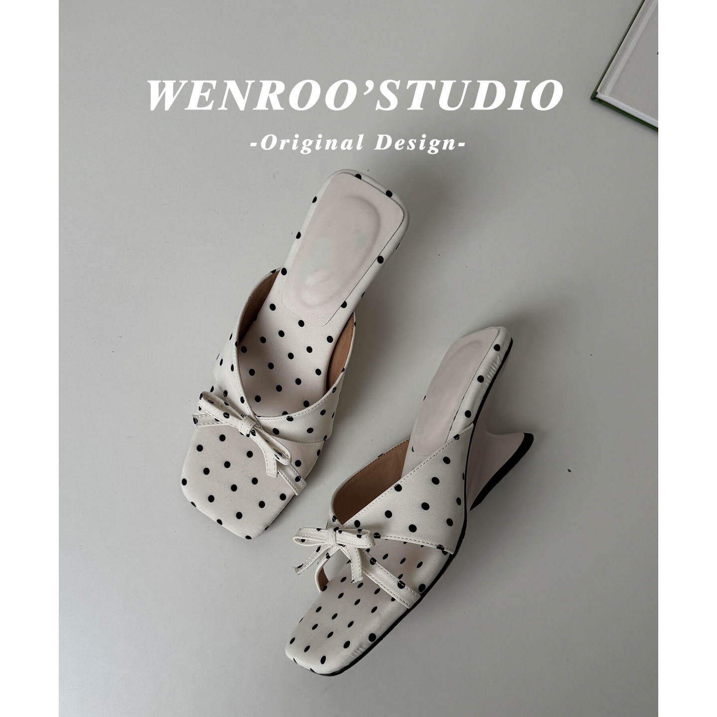 高级感波点蝴蝶结异型坡跟凉鞋女夏外穿2026新款白色露趾高跟拖鞋