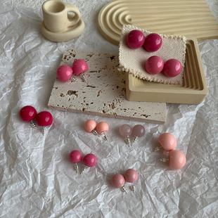 多巴胺球形925纯银树脂耳钉 显白芭比色玫红粉色 原创 美人腮