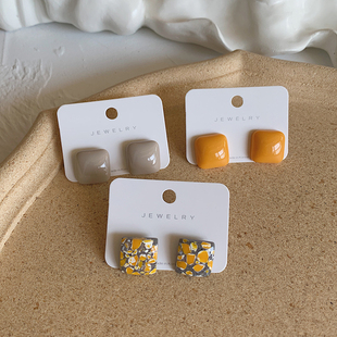 ins博主 莫兰迪925纯银针多巴胺耳环亚克力几何方形黄色碎花耳钉