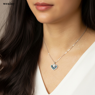 天然蓝宝石色的伦敦蓝托帕石项链纯银群镶蓝宝石既视感的吊坠少女