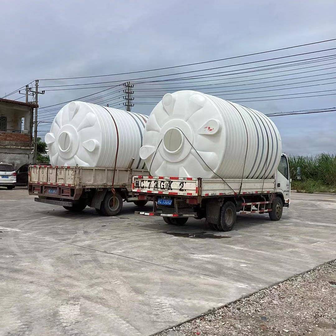 加厚pe水桶化工抑腐蚀聚乙烯塑料储罐塑料桶抑酸碱塑料水塔20T