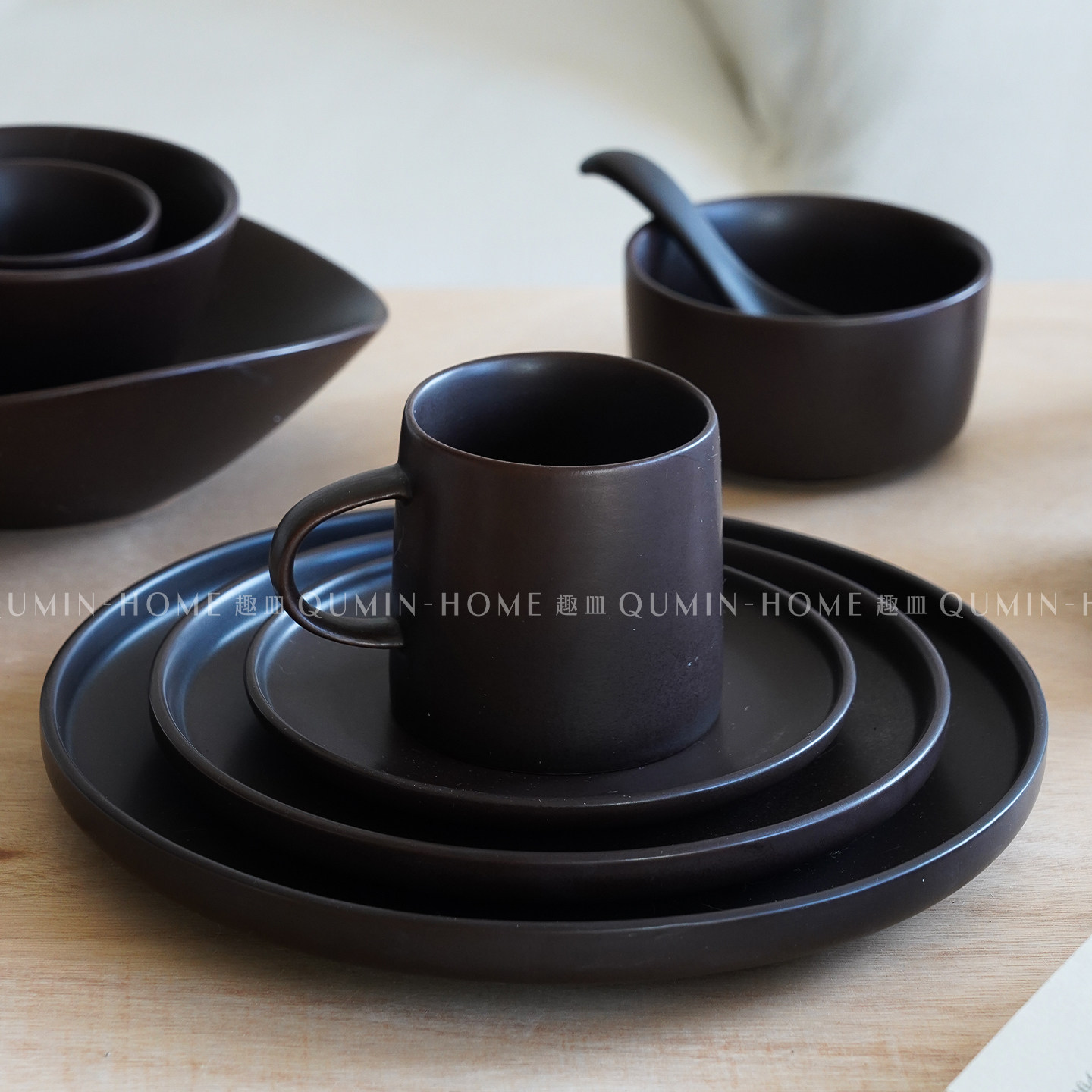 趣皿轻奢水杯陶瓷餐具套装家用一人食简约碗盘子菜盘汤碗勺子茶杯