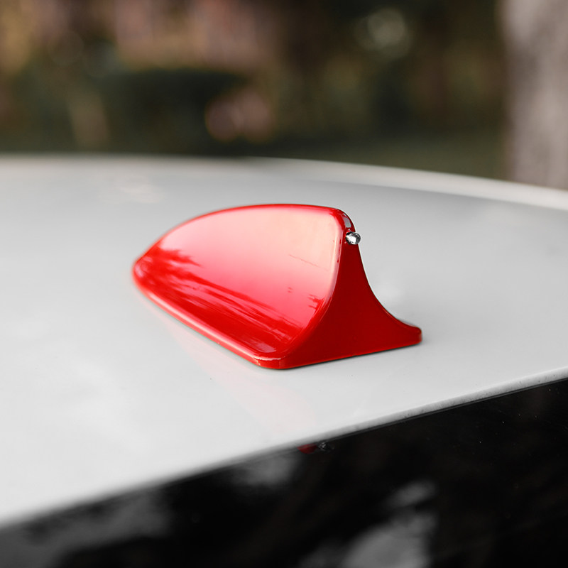 자동차 상어 지느러미 장식 범용 자동차 지붕 수정 안테나 장식 모래 물고기 꼬리 펀치없이 수정 된 상어 지느러미