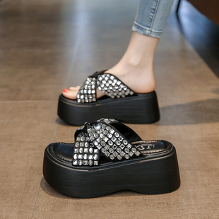 法式仙女厚底松糕拖鞋女高级感2025新款夏季网红炸街超火水钻凉拖