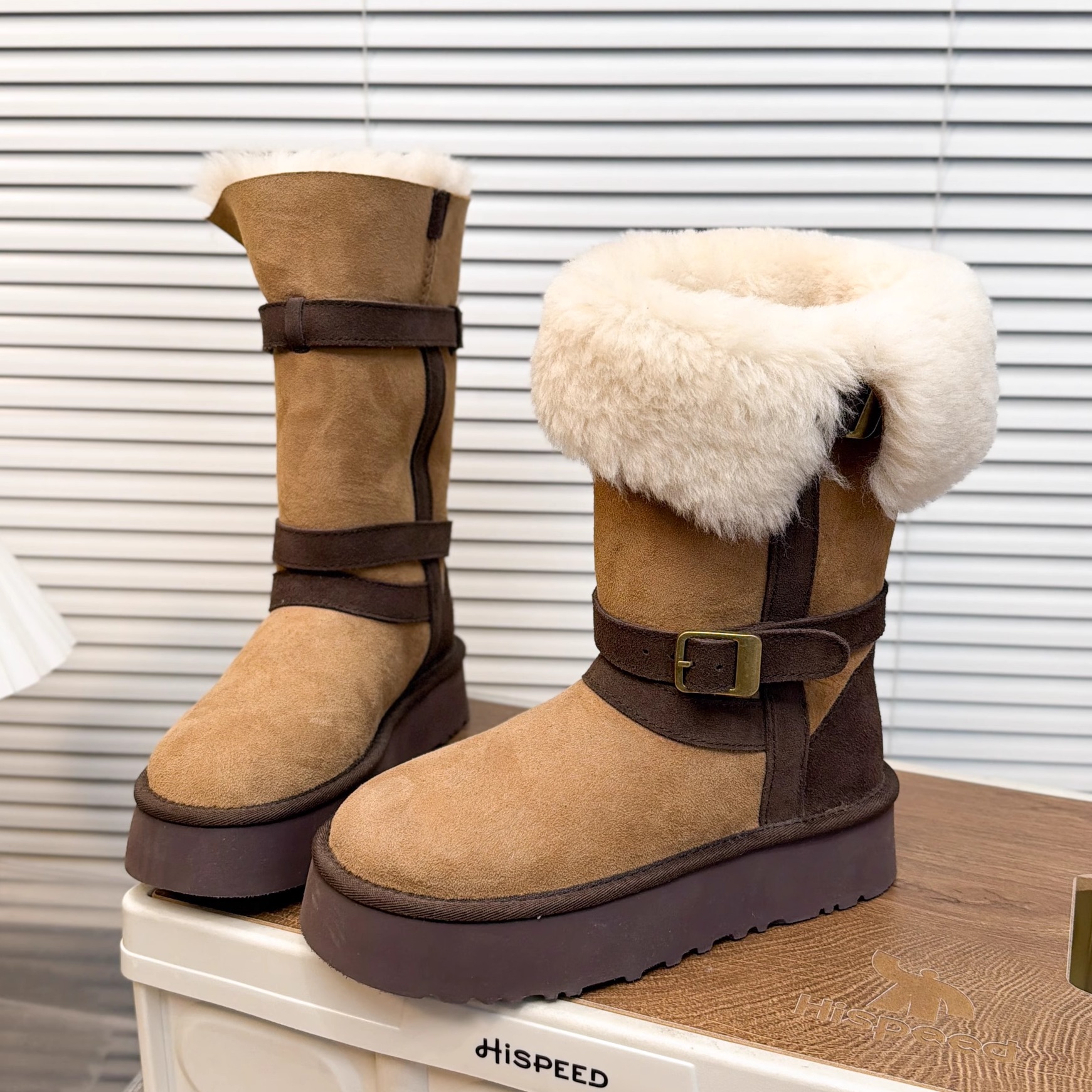 日本OFFCAT真皮翻领厚底羊皮毛一体雪地靴女加绒冬季长筒靴子棉鞋