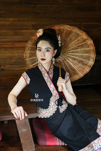 云南版纳傣族服装女套装秋款新品拍照小香风时尚上衣长裙微胖女生