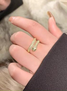 小众设计满钻灵蛇食指指环女旺财运戒指2024新款爆款小指尾戒秋冬