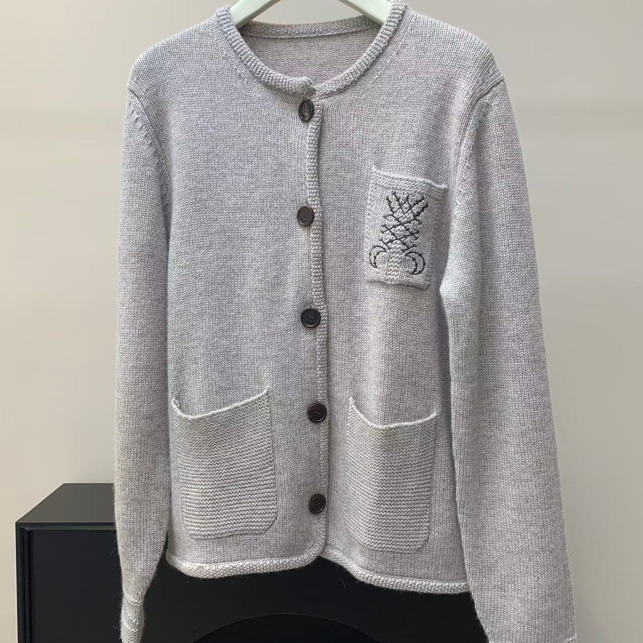 100%羊绒老钱风开衫女圆领外套