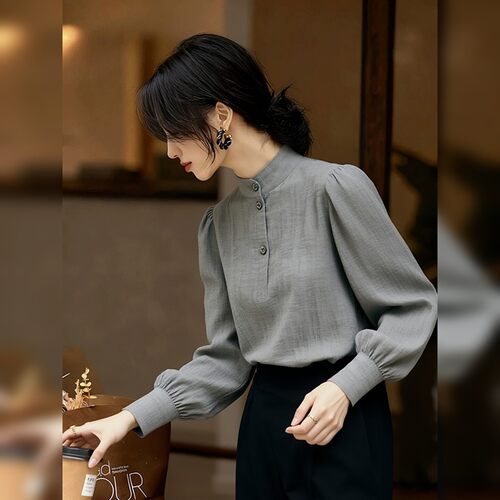 洋气减龄宽松显瘦泡泡袖上衣