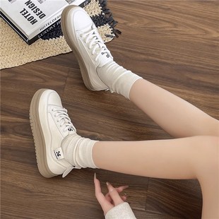 女2025年新款 百搭单鞋 春秋圆头系带舒适复古 女运动休闲板鞋 小白鞋