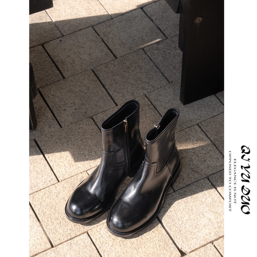 烟筒靴女显瘦圆头短靴粗跟马丁靴