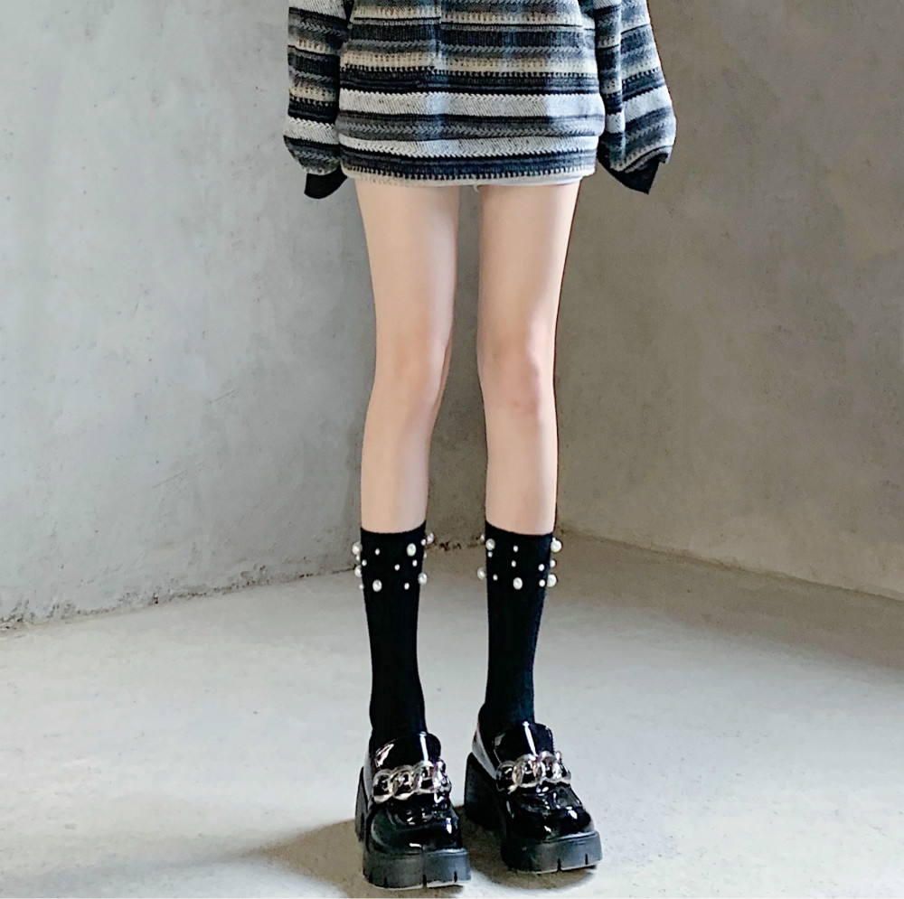 AY To films 秋冬甜妹珍珠小腿袜走秀款钉珠中筒袜棉ins竖条袜子