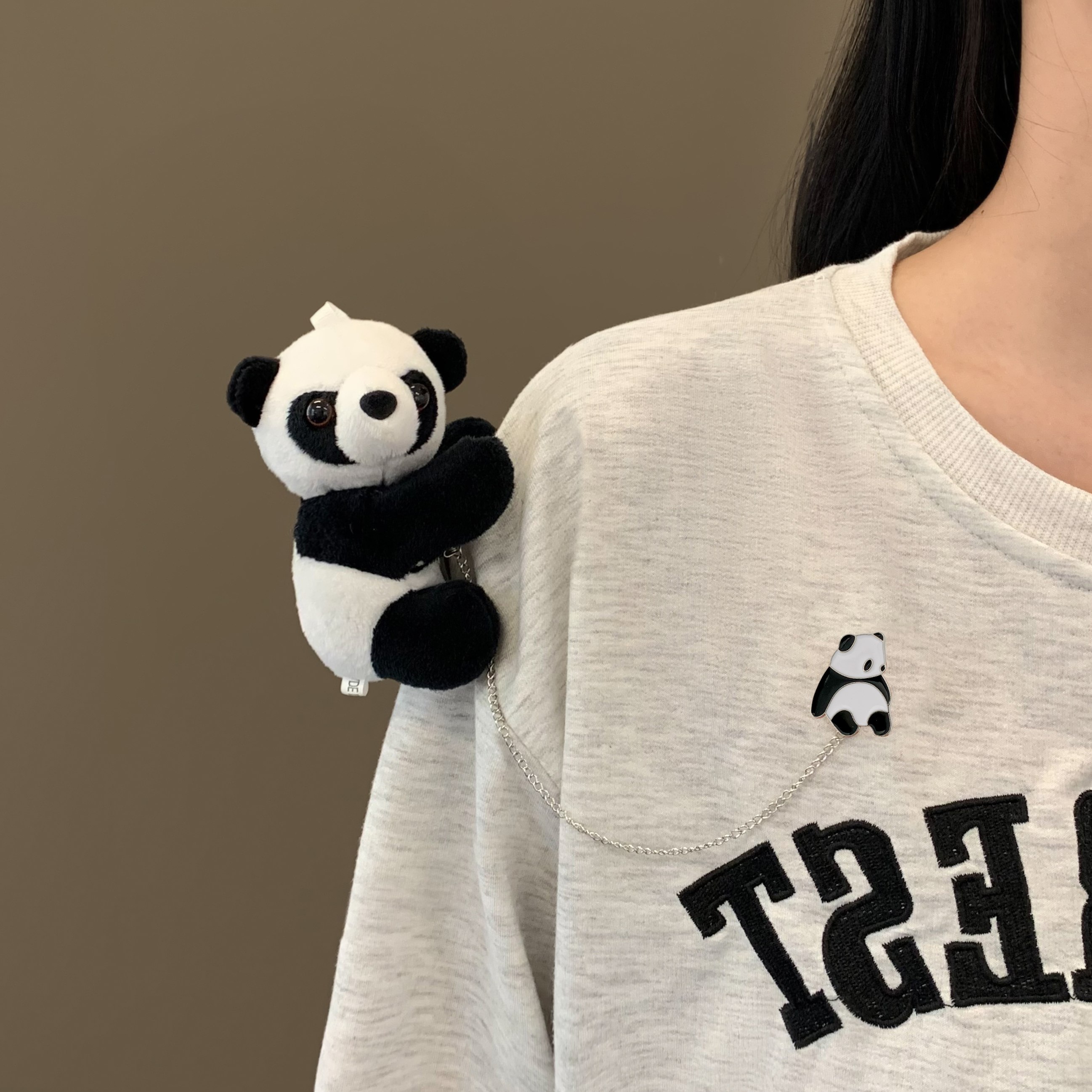 2024新款她然卡通毛绒胸针