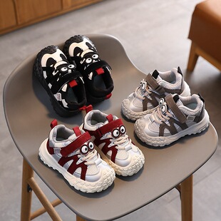 儿童运动鞋2026春秋新款男童鞋女童透气网面休闲跑步鞋轮胎底童鞋