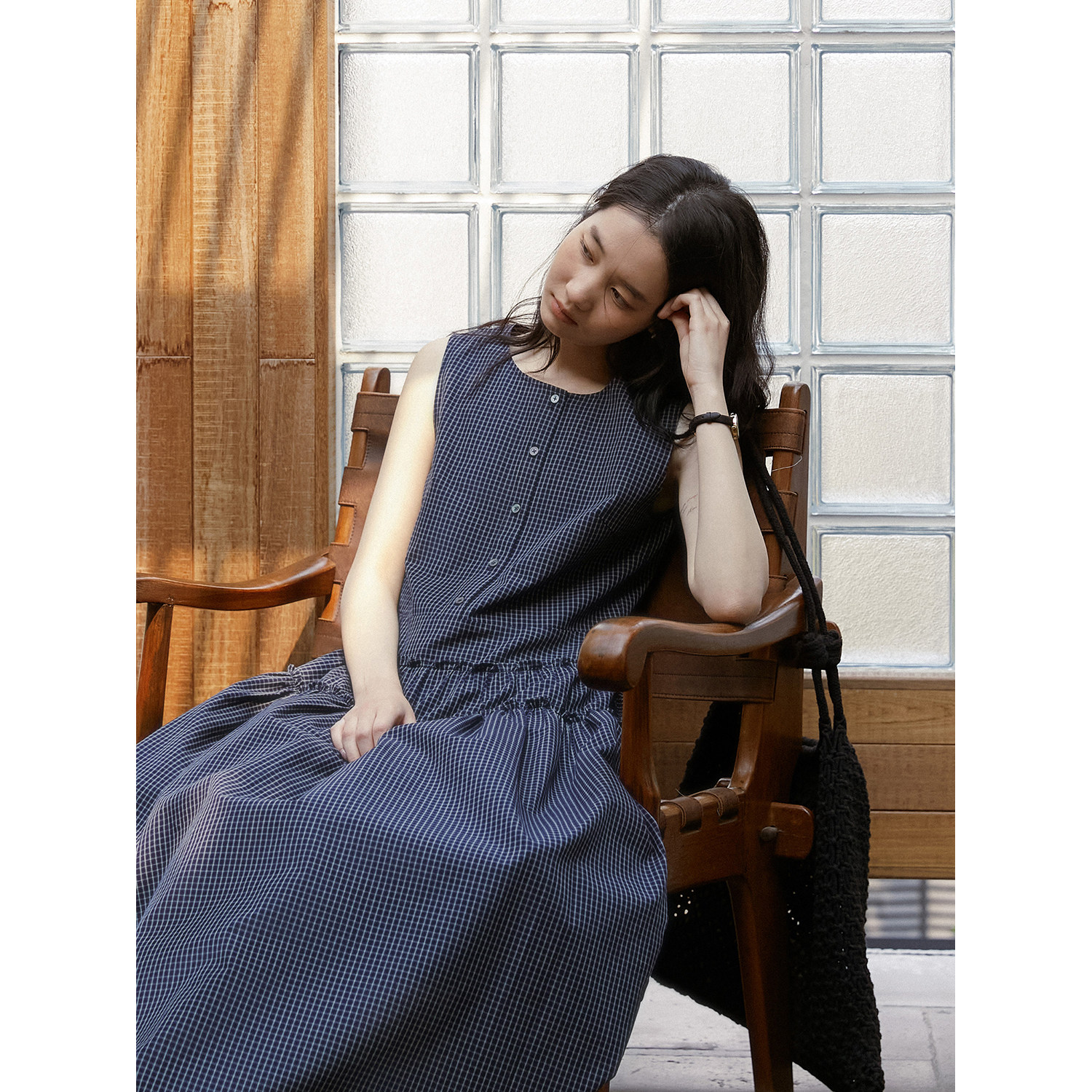 MELLIIY 2026年夏季新款文艺风仲夏蓝木耳边设计格纹系带连衣裙女 - 实物图