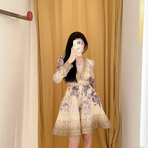 丁香紫深V长袖印花礼服连衣裙