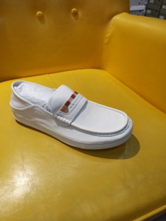 一脚蹬头层牛皮透气百搭豆豆鞋软底软面乐福鞋舒适简约有品位防滑