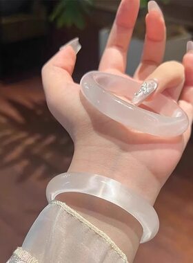 微瑕高透白月光猫眼石玉镯女款