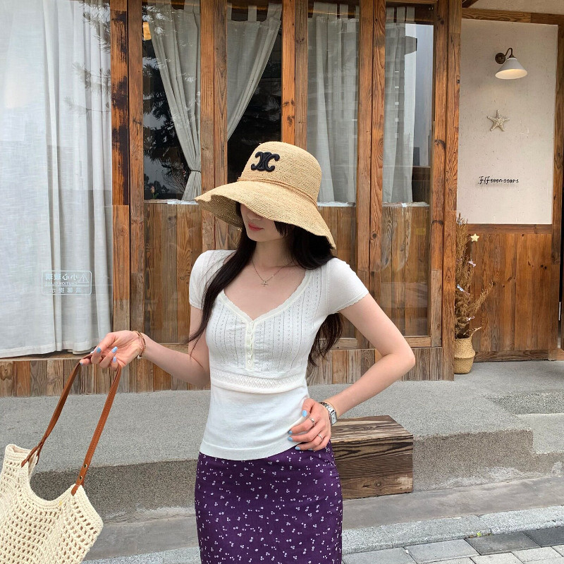 韩系粉色V领纽扣短袖针织衫女装2026夏镂空薄款修身显瘦内搭上衣